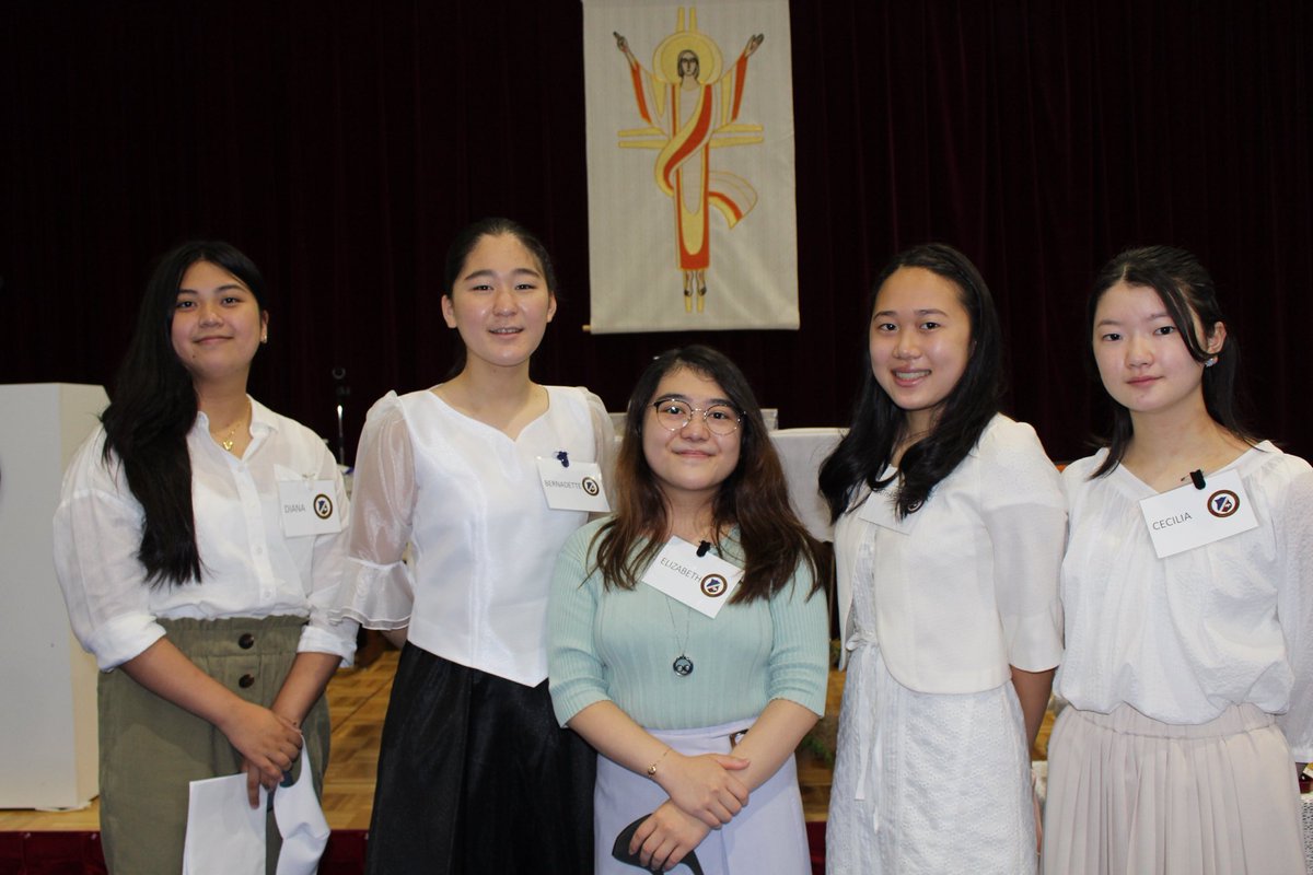 Congratulations to these grade 8 students who got their Confirmation at mass on Sunday.