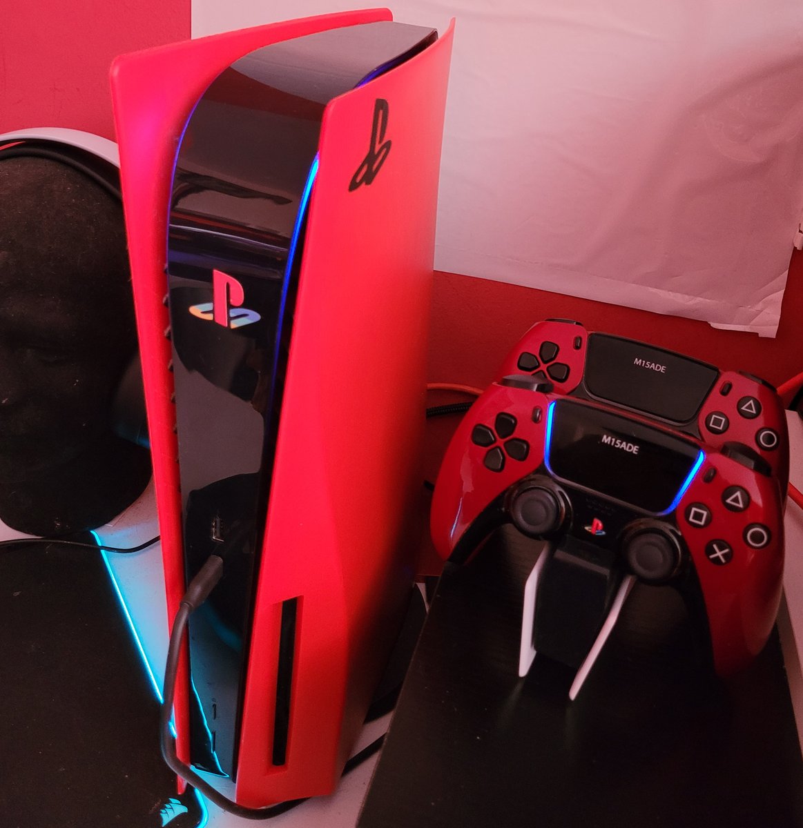 m15ade's tweet photo. Has you can see ..  Now have my ps5 plates thanks to @MyGameArmor / and thanks to @ColorWare for my Controller's recoloured  oh yes thanks to  
@ToastyStickers  

they look great now ..🔥🔥🔥🔥🔥

I am very pleased ..... https://t.co/eTXIMtmAG3