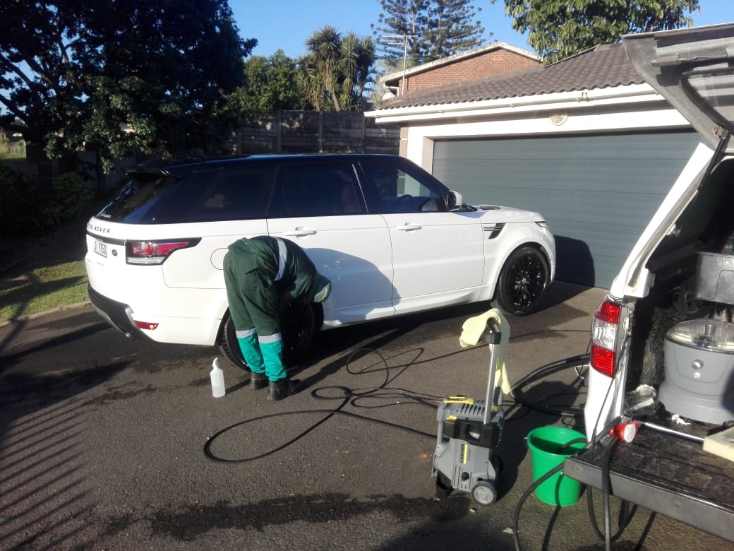 MowashZA's tweet photo. With just 3 easy steps your car is washed anywhere, anytime😉Now that is convenience ✅Download the Mowash App and start experiencing convenience your way😃 We bring everything to you with just one click. We're just a click away💙
#WashWithMowash
https://t.co/42tAbxRA4g https://t.co/vyLyum3YPC