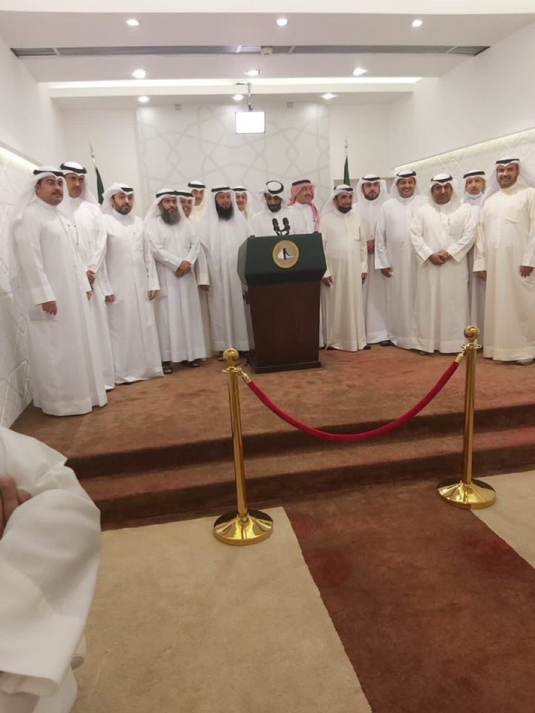 المشهد الي كان يتمناه (فلان) قيادة المعارضة 
#المعارضة_المصطنعه