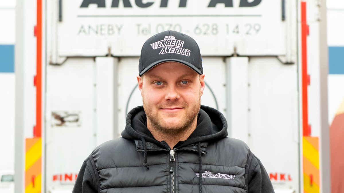 New system for transport planning in Sweden makes it possible for HKScan to save 3000 kilometers per week, corresponding to 3,2 tonnes of CO2. bit.ly/2TPxMxD #climate #transport #hkscan #sweden