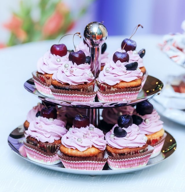 Cake_Appy's tweet photo. Summertime treats and temptations.
#cakeappyapp #cakeappybaker #sweettreats #gateau #afternoontea
#cakes #dessertlover #Foodie #cakeart #cakemasters #BespokeCakes
#baking #welovecakes #teaandcake #sweettooth #ilovecake
#homebakers #dessert #cakelovers #yummycakes #delicious https://t.co/TmbrGqhTi0