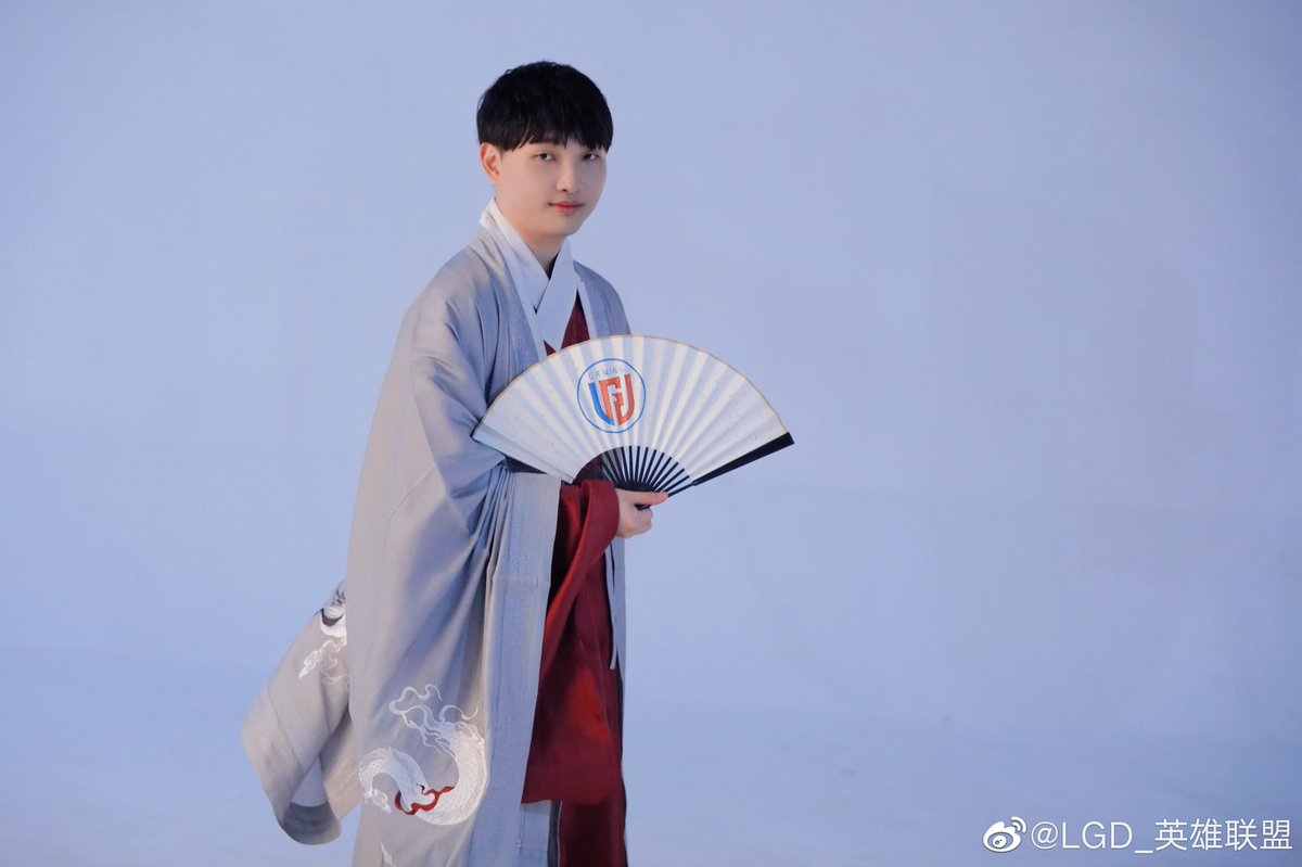 LGDgaming's tweet photo. Xiye & Han Chinese Clothing
💡small science: Hanfu is the traditional clothing of the Han people who lived in China before the Qing Dynasty.
#LGDGaming #LGDLOL https://t.co/phGvwOvRDp