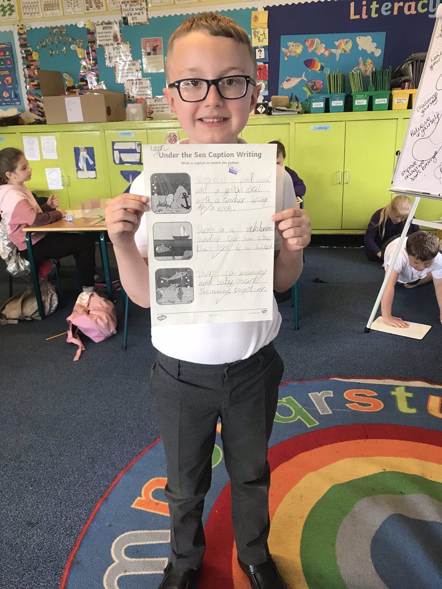 P3langlees's tweet photo. @falkirk1plus2 This boy decided to use his French vocabulary in his writing today! #1plus2 https://t.co/3OKMHSNJWf