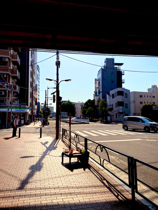 こんな場所で「団欒」した輩が、いるっぽいなあ。 