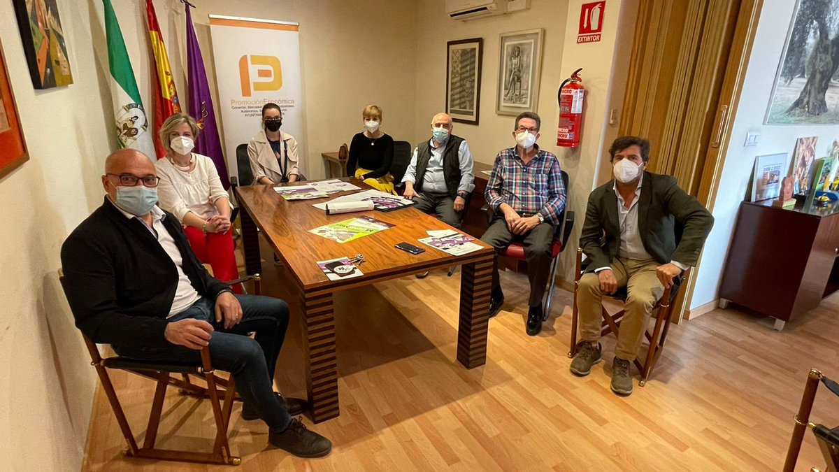 ACCU_Espana's tweet photo. 🚽 #LoNecesitoYa se implantará también en Jaén capital

#Accu Jaén @ComerciodeJaen  @hosturjaen  y la Concejalía del Área de Promoción Económica, Sanidad y Consumo del  @AytoJaen han llegado a un acuerdo de colaboración para impulsar el proyecto en la ciudad. 

¡Avanzamos! https://t.co/d0yGnZE41V