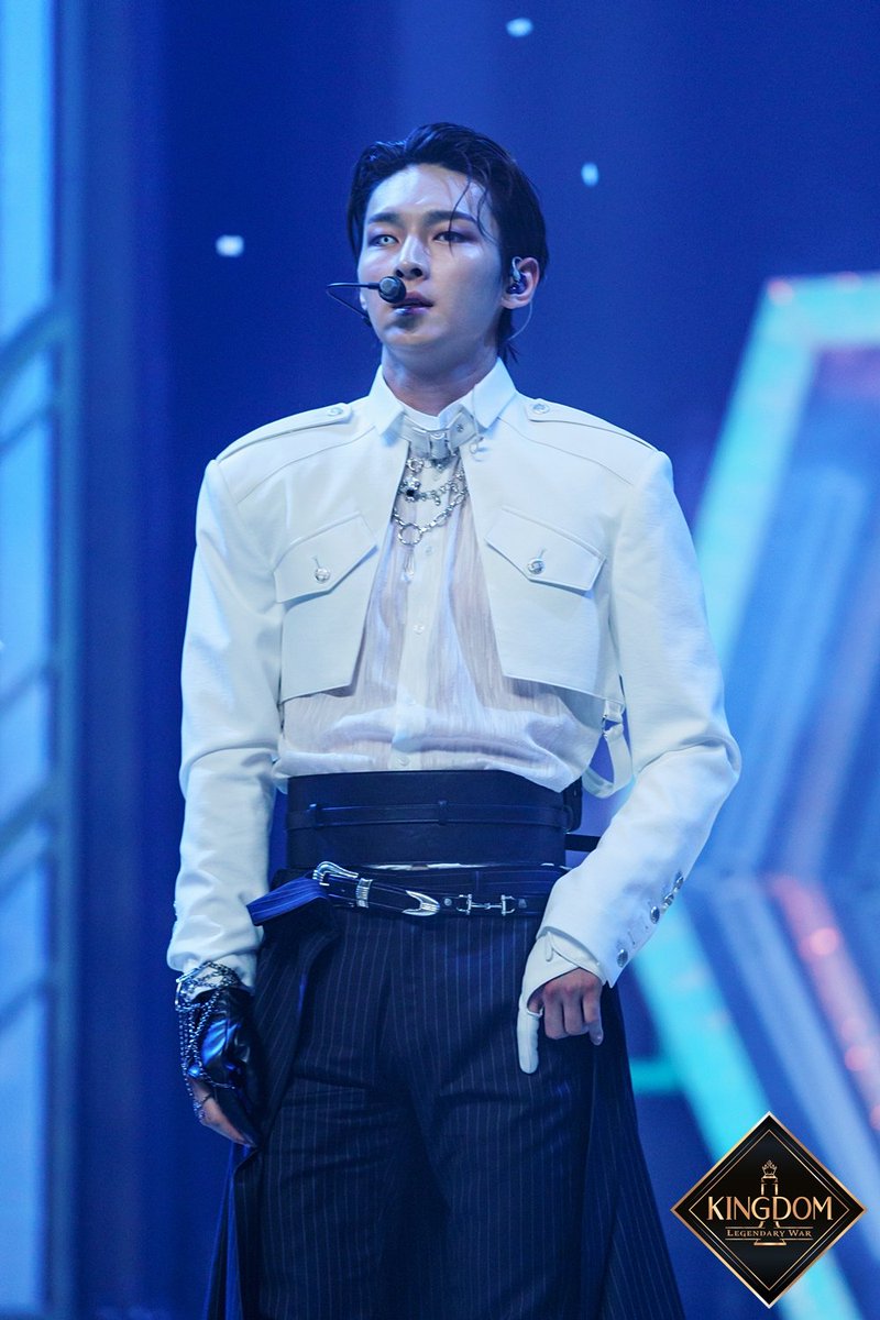 MNET_Kingdom's tweet photo. [PHOTOS] MNET released BTS photos of #SF9 from the fourth and last mission 'WHO IS THE KING'. (5)

#KINGDOM #KINGDOM_LEGENDARYWAR https://t.co/aeq630XZwz
