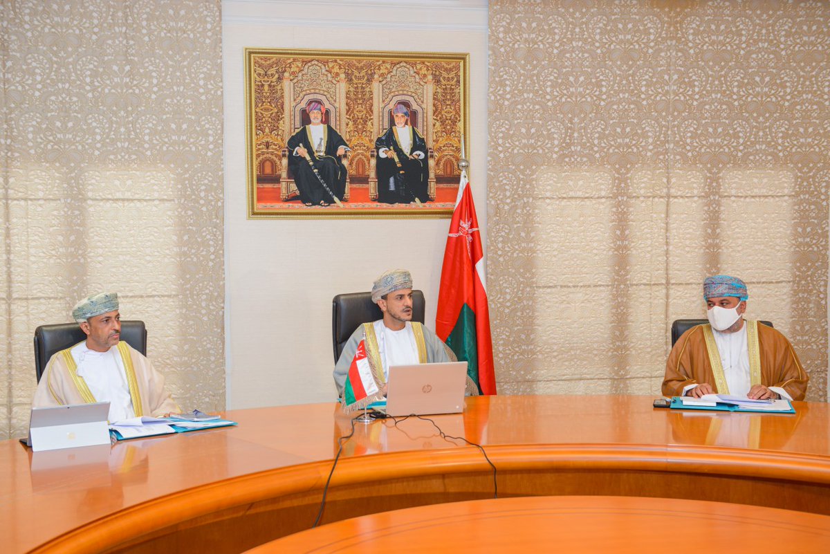 OmanNewsAgency's tweet photo. السلطنة تشارك في الاجتماع الـ23 للوزراء المسؤولين عن شؤون البيئة  بدول مجلس التعاون الذي عُقد عبر الاتصال المرئي، حيث ناقش القضايا  البيئية التي تهم دول المجلس وتطوير مسيرة العمل البيئي المشترك https://t.co/hyL0euSyo0