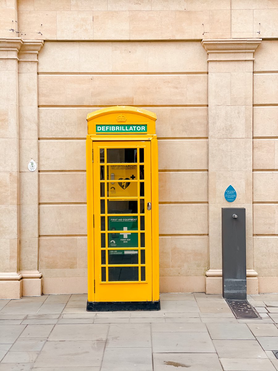 HELP! We need a local, registered, electrician who can fit &amp; wire a defibrillator cabinet into a BT telephone box in #Knutsford Can you help or do you know anyone? Please share.