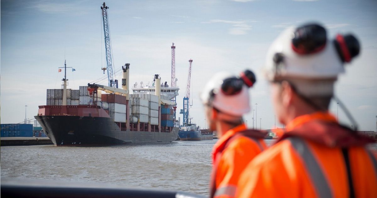 EnigmaGraphics0's tweet image. £1b long-term freeport bonus flagged as Humber maintains course for first launch ow.ly/LqfH50F4S24 @businesslive #HumberFreeport #Freeports