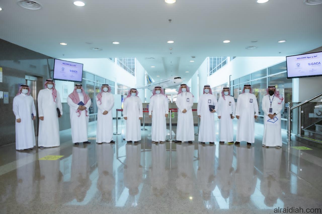 ØµØ­ÙŠÙØ© Ø§Ù„Ø±Ø§Ø¦Ø¯ÙŠØ© Ù…Ø¹Ø§Ù„ÙŠ Ù…Ø­Ø§ÙØ¸ Ø§Ù„ØªØ¯Ø±ÙŠØ¨ Ø§Ù„ØªÙ‚Ù†ÙŠ ÙŠØ³ØªÙ‚Ø¨Ù„ Ù†Ø¸ÙŠØ±Ù‡ Ù…Ø¹Ø§Ù„ÙŠ Ø±Ø¦ÙŠØ³ Ù‡ÙŠØ¦Ø© Ø§Ù„Ø·ÙŠØ±Ø§Ù† ÙÙŠ Ø§Ù„ÙƒÙ„ÙŠØ© Ø§Ù„ØªÙ‚Ù†ÙŠØ© Ø§Ù„Ø¹Ø§Ù„Ù…ÙŠØ© Ù„Ø¹Ù„ÙˆÙ… Ø§Ù„Ø·ÙŠØ±Ø§Ù† Ø¨Ø§Ù„Ø±ÙŠØ§Ø¶