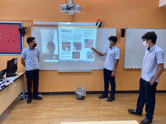Language B French students🇫🇷presenting during our IDU this week - combining Math, Humanities and Language! #DreamInspireAchieve #DIAinnovation #DIAcreativity