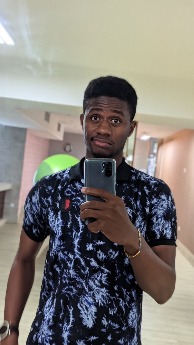 A great day to be filled with smiles and laughter.
God's grace and mercies are unwavering.

Happy birthday to me.