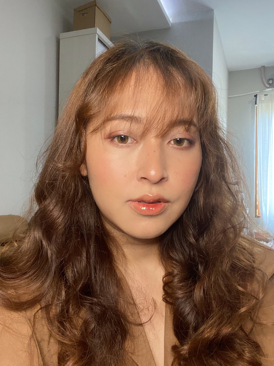 TGIAmHot's tweet photo. Full Make Up pakai Dear Me Beauty X Yupi - Baby Bears Eyeshadow Palette 🐻
#LocalsBetterTogether #NostalgiaBarengYupi #DearMeBeauty
Purple Colorful Peachy Brown Natural https://t.co/sOmrqa7qIl