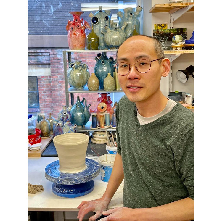 Select__Arts's tweet photo. 🔸Which is your favourite technique or tool to use?
“It is perhaps an irony that I do not like mess despite working with clay. I tend to do hand-building with the help of a banding wheel as it is less messy than the throwing wheel” - WeiKeong Tan
#SelectTrail @theclayloft https://t.co/obTuY5wKXF