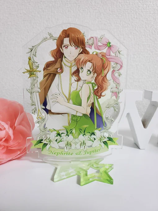 個別～💕
クンヴィだけ主の前でww(間違って消して撮り直した
枠内の背景のグラデーションは見事に(薄すぎて)消えたww
カットもう少し丸くすればよかったなぁ
あと黄色がやっぱり難しい～😭 