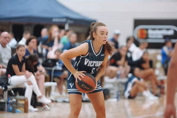 Basketball prodigy Lily Scanlon has officially signed with the @MelbBoomers for the upcoming WNBL season. ow.ly/F6JW50F4d7M