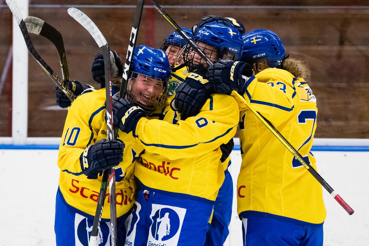 Under perioden juli - augusti planerar Svenska Ishockeyförbundet för en rad aktiviteter för landslagen. Här kan du se hela schemat: bit.ly/3w9wf3S