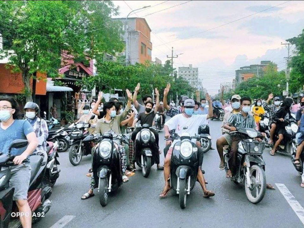 Mandalay based University Students Union Strike marched with motorcycles around town to show defiance of military dictatorship in the downtown area of Mandalay. #RejectCoupRejectASEAN #June8Coup #WhatsHappeningInMyanmar