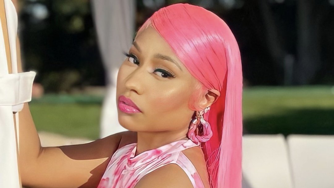 StreetFameRadi1's tweet image. #NikkiMinaji
.@AppleMusic names @NickiMinaj a "Hip-Hop Legend". 
#AppleMusic #HipHopLegend #StreetFameRadio