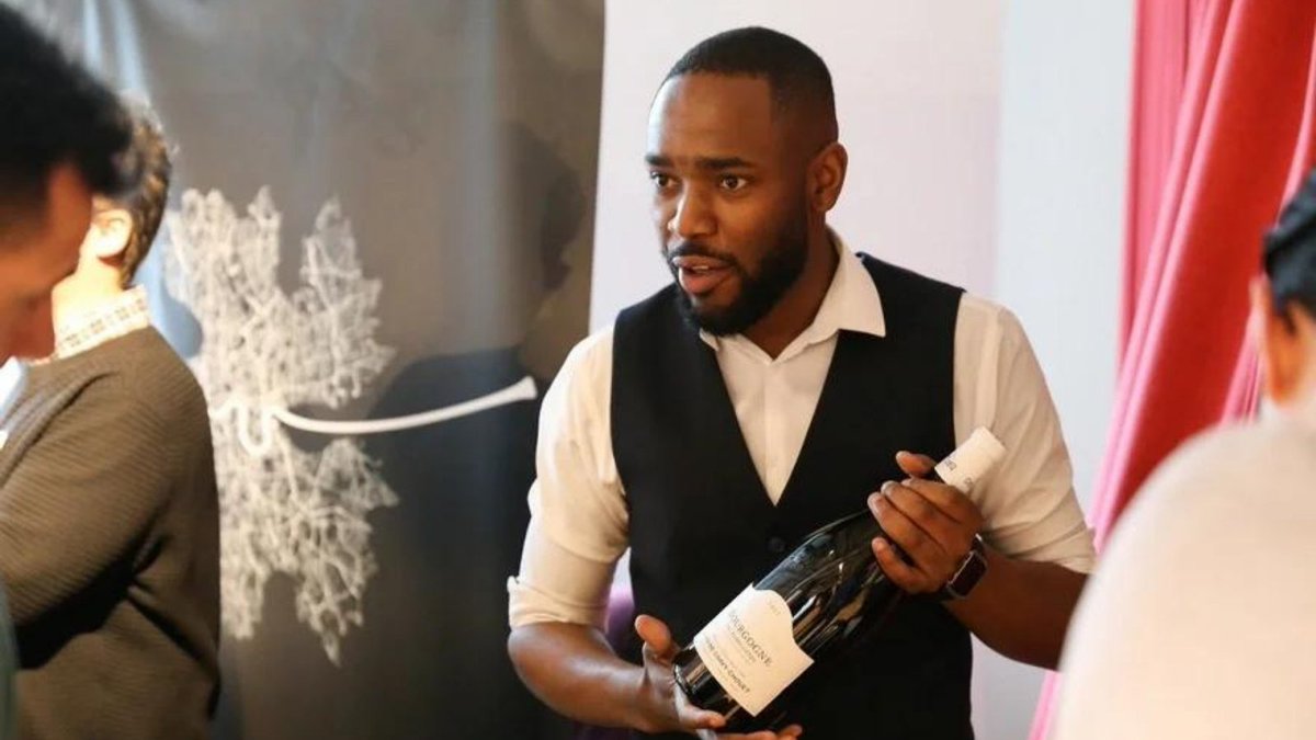 Congratulations to Mags Jango who has been selected for the Golden Vines™ Masters of Wine Scholarship! bit.ly/3pwhRA5 #mastersofwine