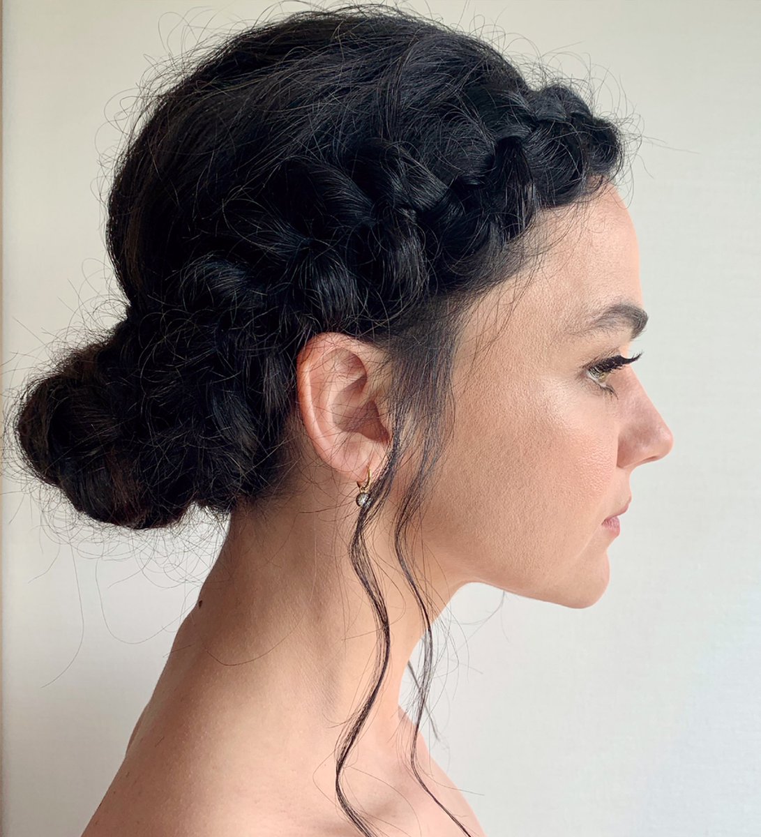A beautiful braided updo created by @davidebarbieri_ on @hayzsquires at the BAFTAs this weekend using our 9000 Cordless Curling Tong for effortlessly soft texture #HayleySquires #PoweredByBaByliss #StyledByDavide #virginmediabaftas #redcarpethair