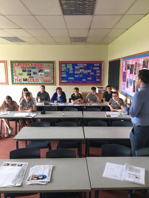 AHSSixth_Form's tweet photo. Another excellent transition day for the year 11 students having a taste of Sixth Form lessons @AHSYork . Today's sessions included; Psychology, Media, Textiles, History, Geography, Music, Computing and French. #Newyear12 #motivatedstudents https://t.co/0tanDzJsp0