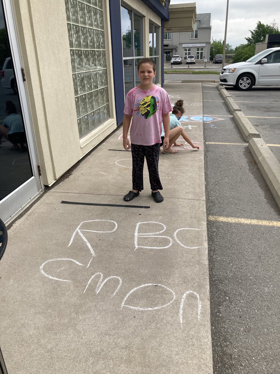 Be a hero <a href="/RBC/">RBC</a> ! Divest from fossil fuels!
Or as my boy so succinctly puts it, <a href="/RBC/">RBC</a> c'mon.

Great "Let's Chalk About Climate" Day <a href="/leadnowca/">Leadnow</a> 
#DivestRBC