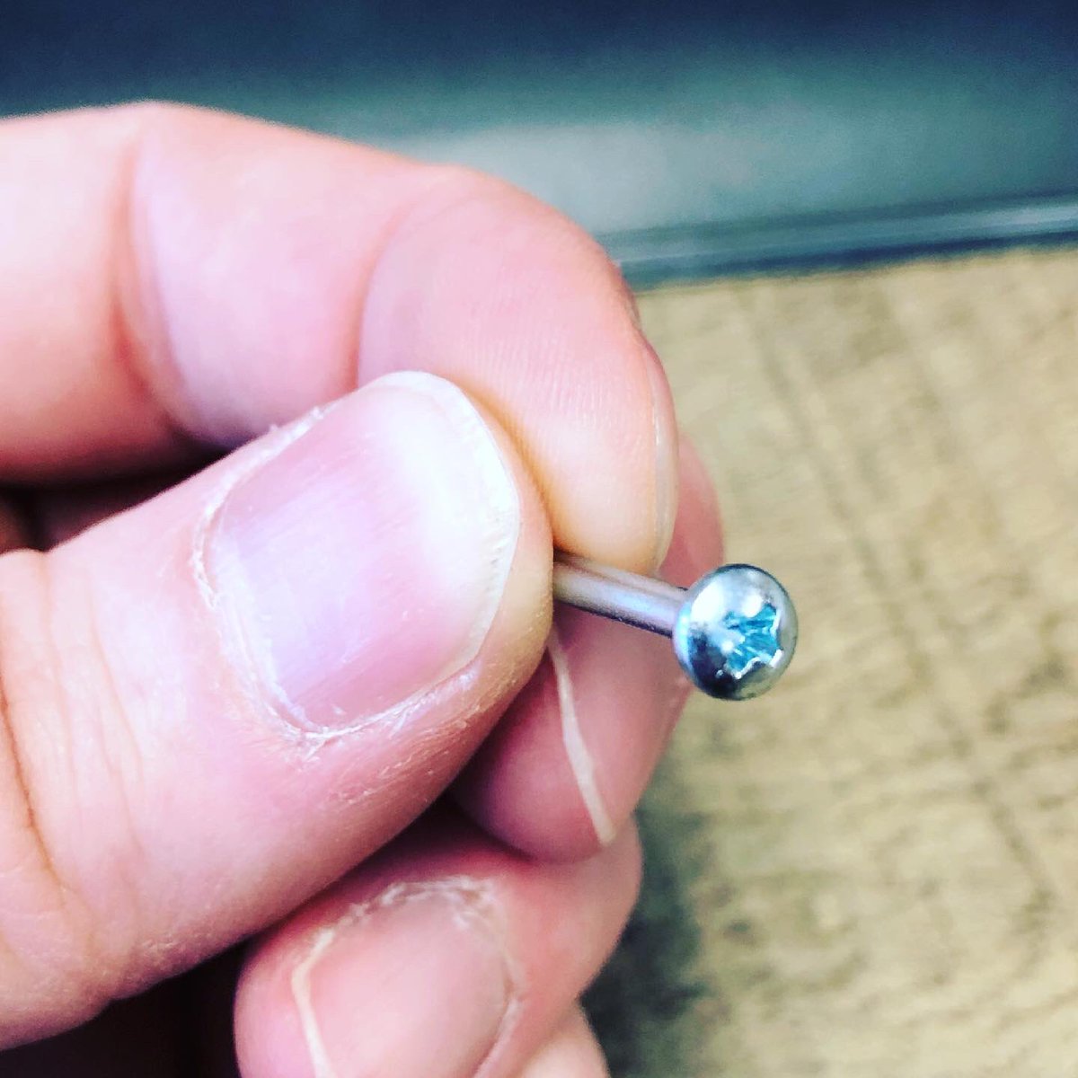 I believe somebody screwed up here! Found this screw with no threads I do the think this will work too well.
•
•
•
#coffee #coffeehouse #espresso #screw #nothreads #coffeetech #servicetech #servicetechnician #maintenance #coffeegeek #coffeenerd #coffeeworld #starbucks