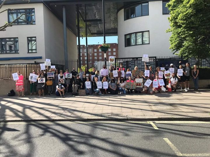 SocialistAltEWS's tweet image. Over 60 people joined an #NEU picket line at #PimlicoAcademy on their first day of strike action to protest against the racist, bullying mismanagement of Lord and Lady Nash &amp;amp; former Head Daniel Smith.

Socialist Alternative members send solidarity to striking members at Pimlico.