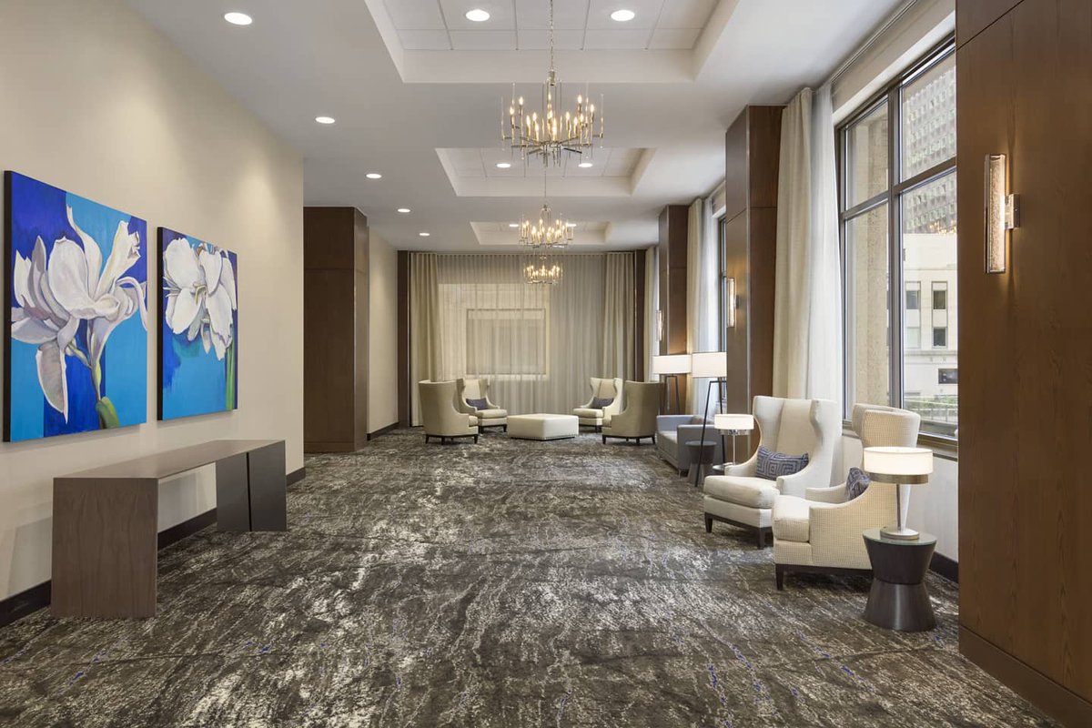 Have you treated yourself lately?
 
Check out Embassy Suites for the perfect Father’s Day, anniversary, or football getaway!
 
#TheOliverBuilding has office space, a restaurant, pool, bank, and multiple event centers.
 #pittsburghinfocus #preservehistory #pittsburgh #pittsburghpa