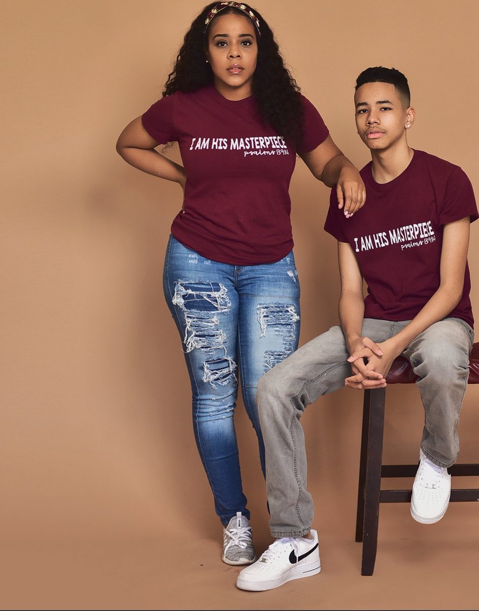 _MzzRoyaltyy's tweet photo. *SMALL BUSINESS OWNER THREAD*

Hi I'm Justina, a doctoral student and I love motivational apparel so I started my own company! @shop_royaltees is my brand click on the page for inspirational apparel and daily quotes! 

Drop your business or tag a small business owner below 💜 https://t.co/uOYtQKze4S