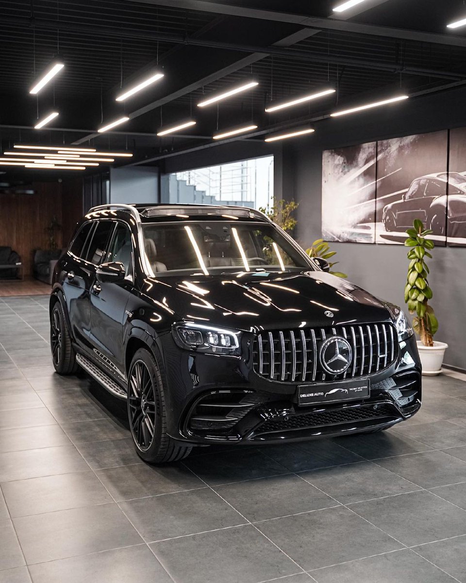 mbmaybachfans's tweet photo. BIG BOSS SUV: 2021 GLS 63 AMG 4MATIC+ 4.0-L V8 BITURBO 612 HP 850 Nm 0-100 km/h 4.2 sec 🦈 Rate it 1-10!

📸: @deluxe_auto
#mercedesbenz #gls400 #mercedesbenzmaybachfans #gls450 #gls600 #gls350d #gls63 #gls63amg #suv #offroad #gls580 #mercedesamg #mercedes #bigbosss https://t.co/l2A85zufXW