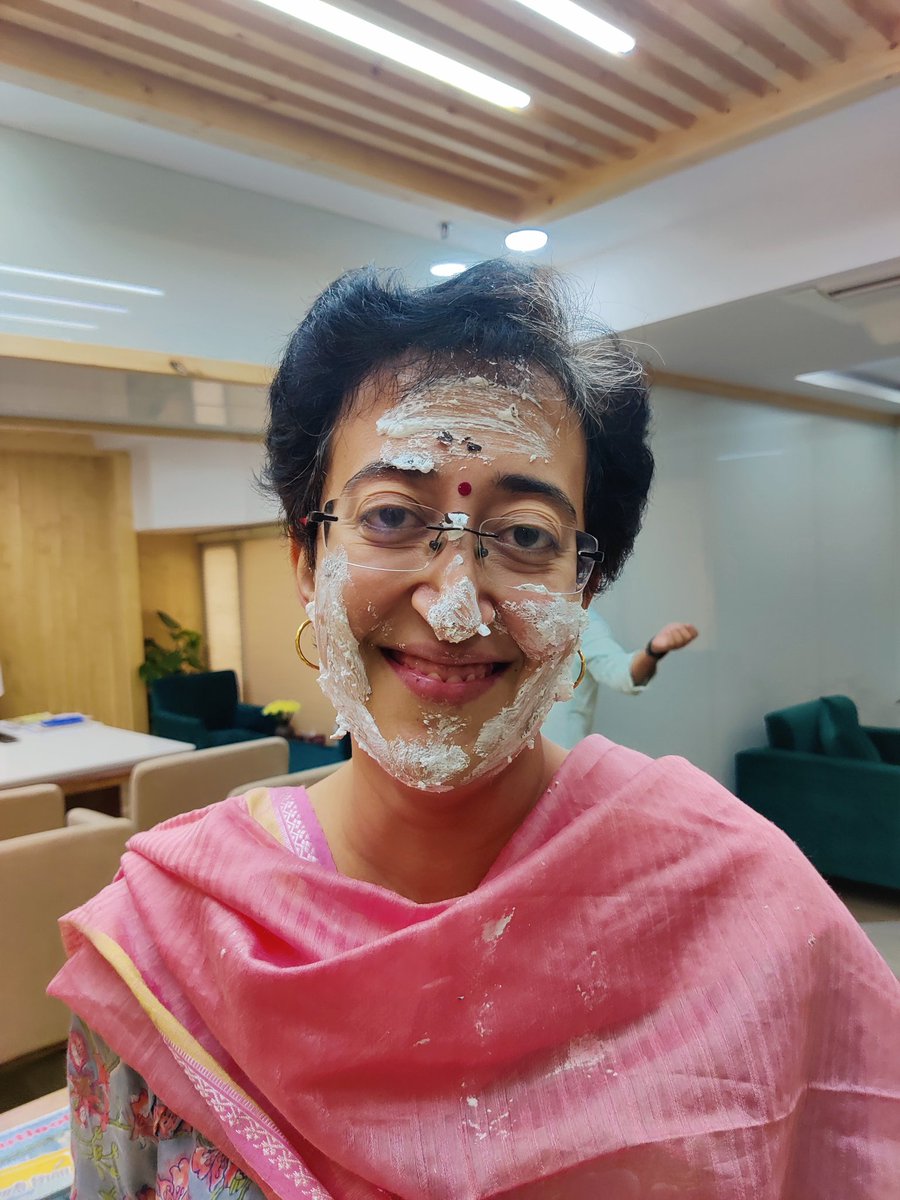 abhijeet_dipke's tweet photo. Happy Birthday @AtishiAAP  ma'am. 😁😁 https://t.co/jhvsfygFNq