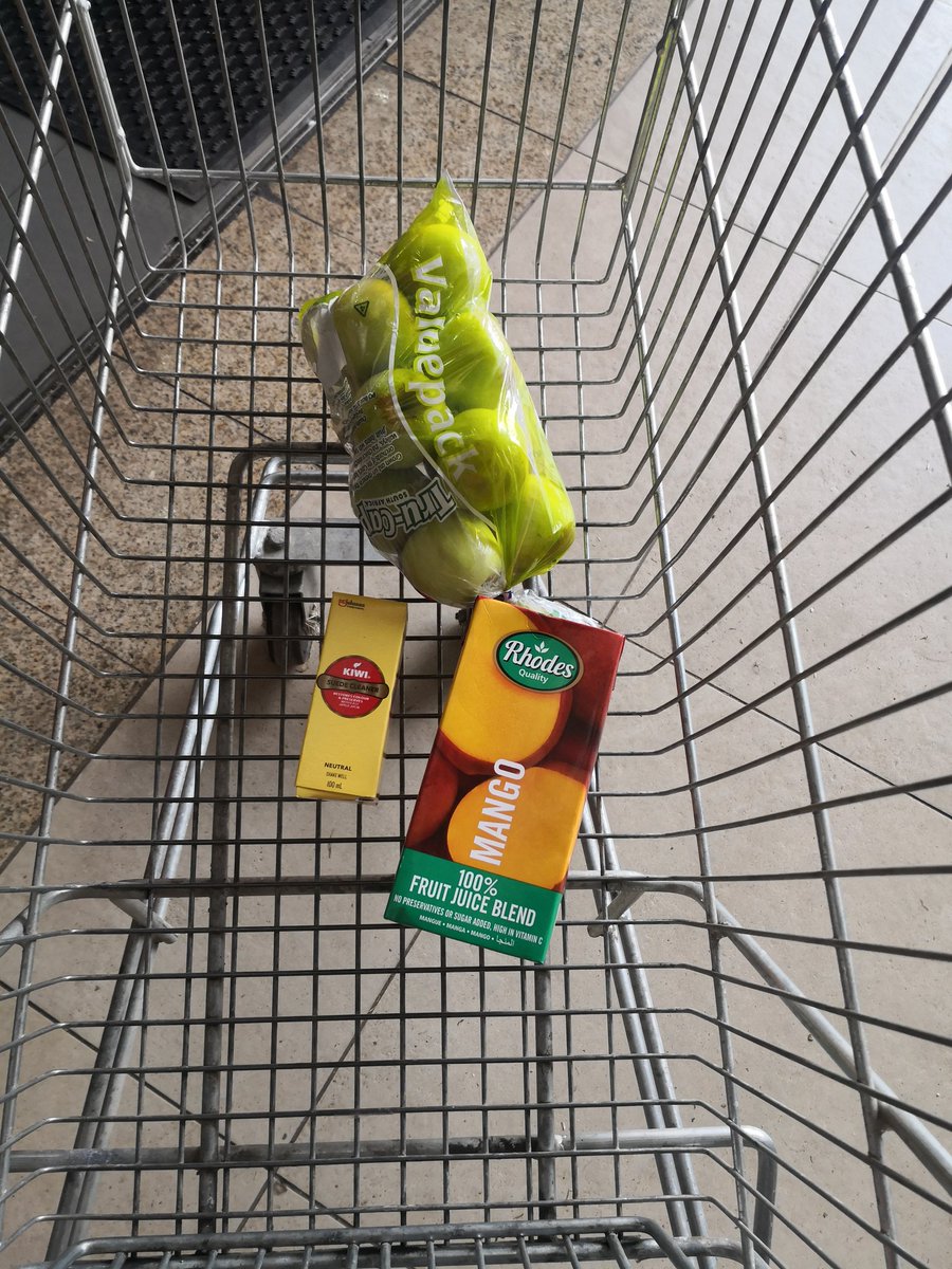 NatashaSnug's tweet photo. @LucksonLax This, cost me K 100. Quite personal actually. I would to be able to afford my food. Basic needs should be treated as a luxury, how? 👀 https://t.co/xsNRKc30kx