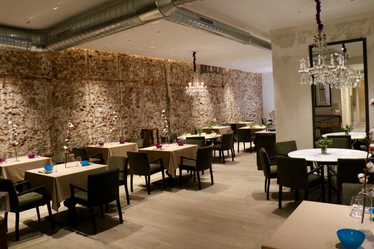 Los 50 mejores restaurantes de Madrid 2021 🙌🙌🍴🍷📍
•
<a href="/Kappomadrid/">Restaurante Kappo</a> <a href="/AlabasterMadrid/">Alabaster</a> <a href="/GrupoAmicalia/">Grupo Amicalia</a> <a href="/RChiron/">Restaurante Chirón</a> <a href="/etimo_rte/">Étimo Restaurante</a> 
•
#GastroMadrid 🔝 #Restaurantes #Madrid #Los50Mejores
elblogdegastromadrid.com/50-mejores-res…