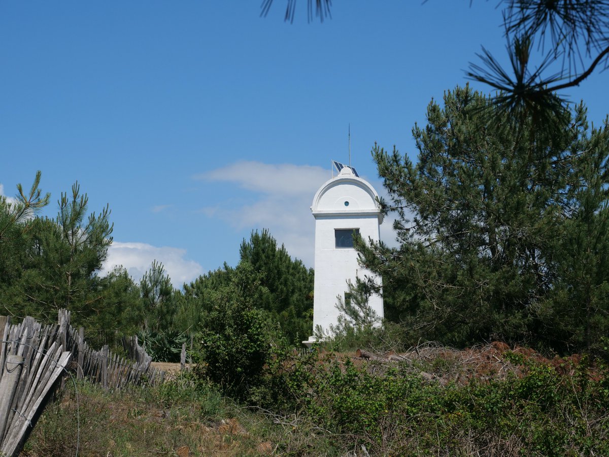 CestenFrance_AW's tweet image. L’#érosion marine ne cesse d’attaquer nos côtes et certains ouvrages témoignent que les phénomènes ne sont pas aussi simples qu’on le pense, en particulier la Phare Saint Nicolas au #verdonsurmer

 mavieengazelle.fr/phare-saint-ni…