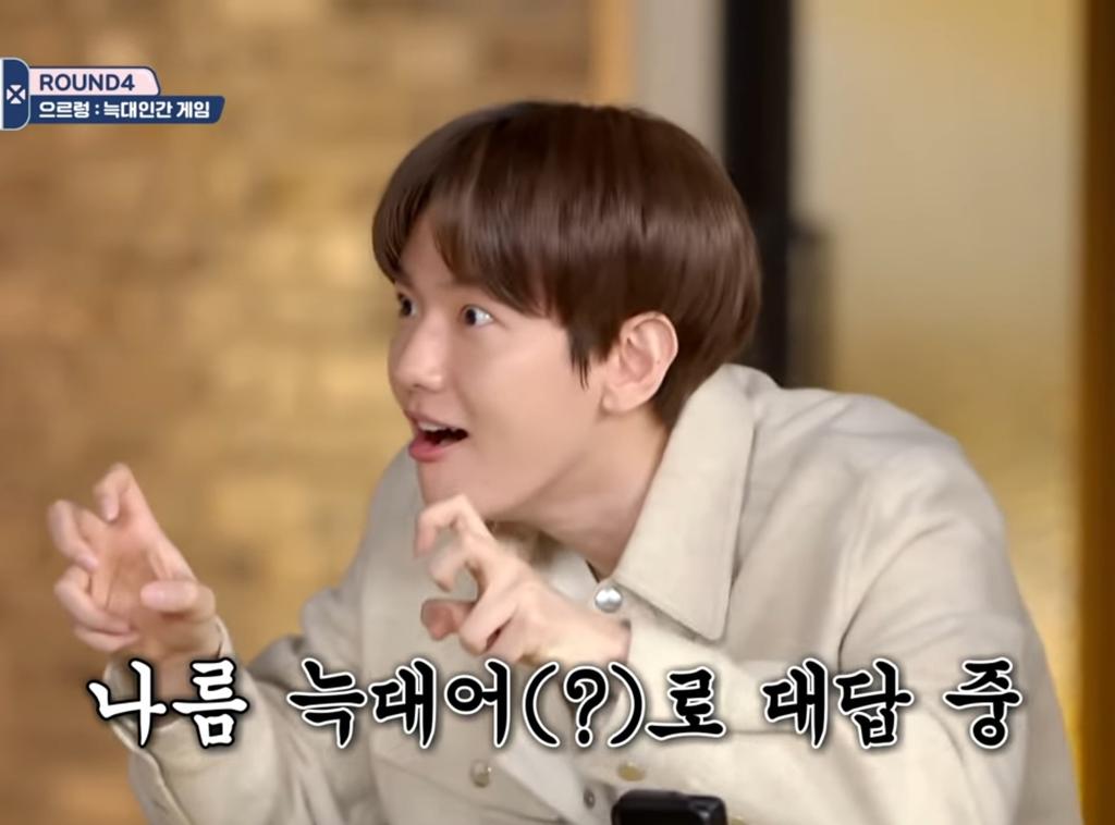 solshinekim's tweet photo. WHY IS HE LIKE THIS 😭💀
#BAEKHYUN
#EXO
#EXO_Arcade https://t.co/sNPLC6EEU6
