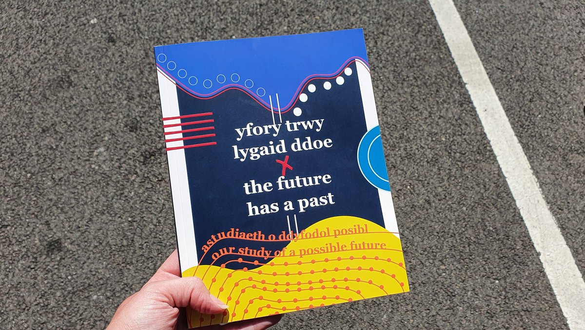 Diolch @AmgueddfaCymru for inviting me to your new exhibition before the official opening tomorrow. A special thanks to the Amgueddfa Cymru Producers Jake, Umulkhayr & Abike for guiding me around the exhibit #youthled #youngpeople #handsonheritage #kickthedust #heritageisopen