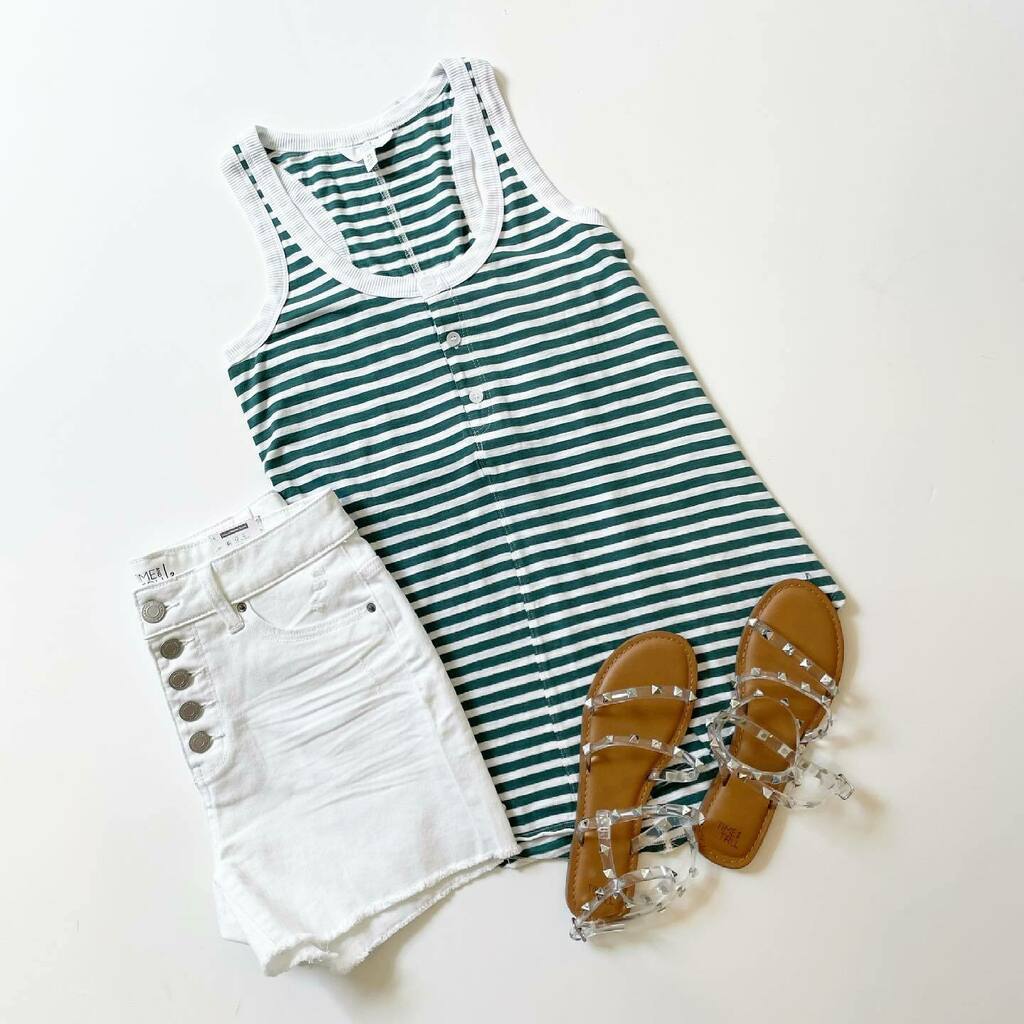 walmartfinds's tweet photo. Love this henley tank and I had to share these shorts again since they were restocked online! The tank comes in tons of colors and it’s just $11.98. Shorts are the perfect length and they come in 4 color options for $13.44. Paired with my favorite studde… https://t.co/zQtY4DDTZK https://t.co/gAp3xjh3fa