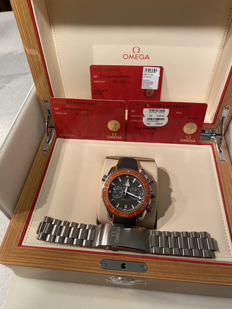 CharlieLomita's tweet photo. Omega Seamaster Planet Ocean 600M Omega Co-Axial Master Chronometer Chronograph - 45.5 mm Steel Case - Ceramised Titanium Dial for sale!! ($6,800) negotiable, bracelet, and extra sport strap included... warranty also directly with Omega #watchfreaks #watchcollectors https://t.co/ulDUnjDmFS