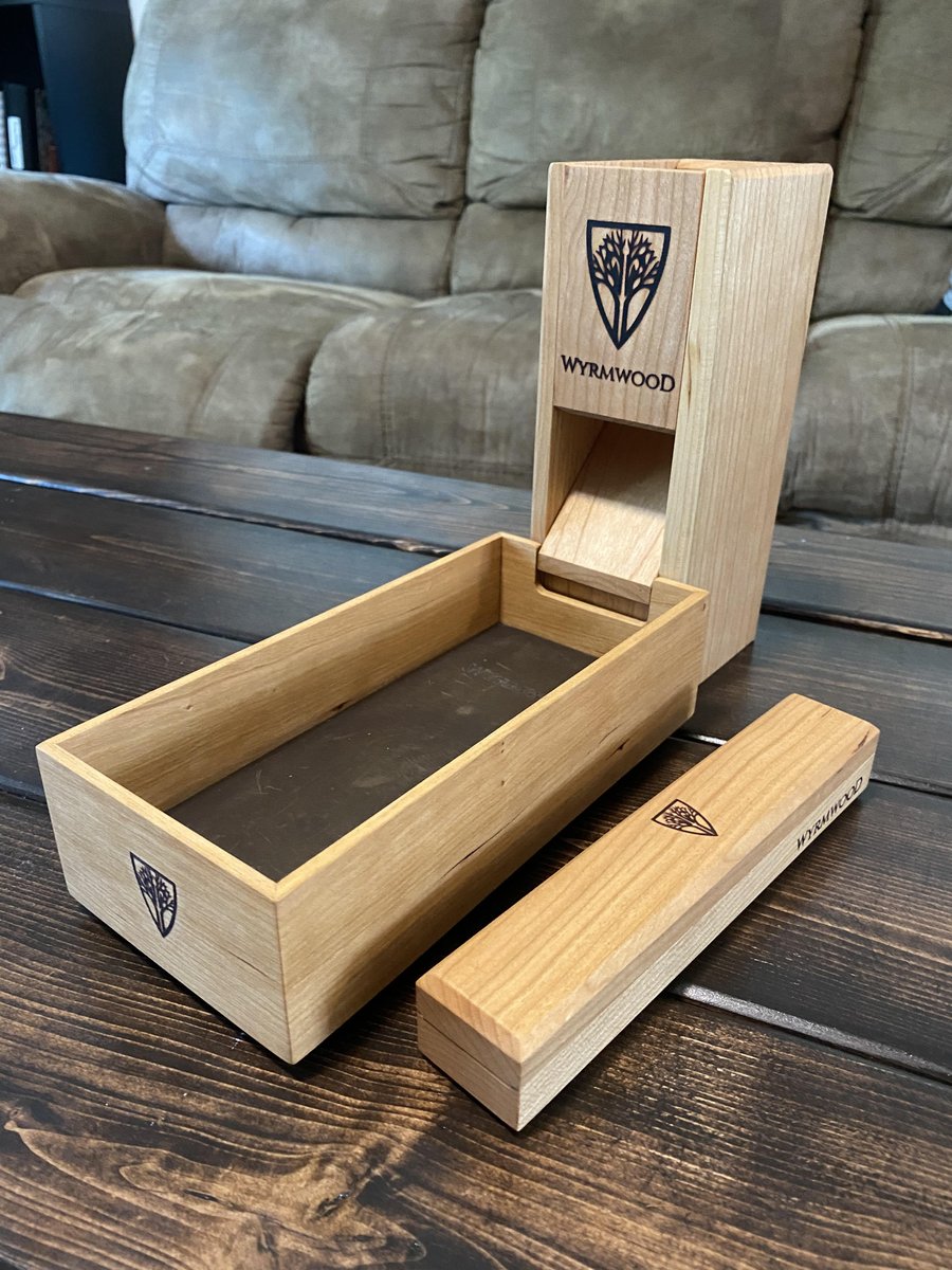 NextLevelDD1's tweet photo. Just got some happy pics back from the winner of our #griosguidetothewildlands giveaway.  Putting the #wyrmwood gyft set to use! https://t.co/vvnQLZJp15