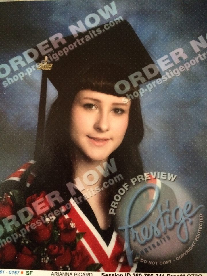 MichelleBailey1's tweet photo. It's grad time!! #2021graduations https://t.co/i24tHeN0Vd