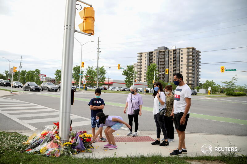 reuterspictures's tweet photo. A man is accused of killing four members of a Canadian Muslim family by running them over in his pickup truck in London, Ontario, targeting them in an attack motivated by hate, police said. More photos as the community grieves: https://t.co/yNrAK5R9XR 📷 @carlososorio https://t.co/3a1gTv9fjh