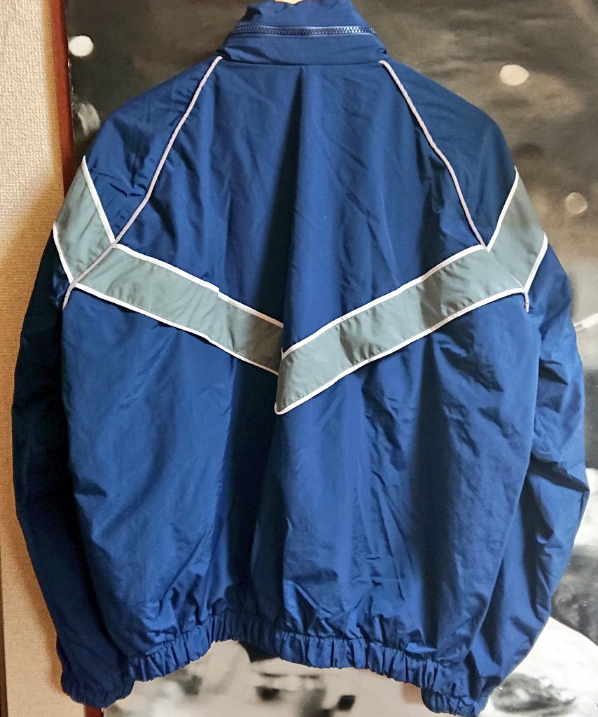josephine_1214's tweet photo. 米軍放出品の本物!🇺🇸✨
アメリカ軍が実際に着ている
#トレーニングジャケット を入手🙋
㊧「JACKET,AF,PTU」通称 #PTU
#USAF (#アメリカ空軍)🛩️
㊨「JACKET,APFU」通称 #APFU
#USARMY(#アメリカ陸軍)⛰️
#trainingjacket #軍物 #軍モノ
#ミリタリー #military #surplus
#アメカジ #Americancasual https://t.co/Y1Y6OX9Jis
