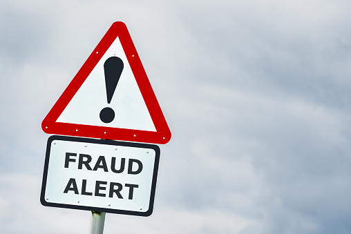 Delivery fraud scams are on the rise, including bogus charges on carrier branded SMS. To combat this trend we ask, should it be compulsory for retails to offer real-time messaging, so consumers can quickly get information and validate potentially fraudulent behaviour?