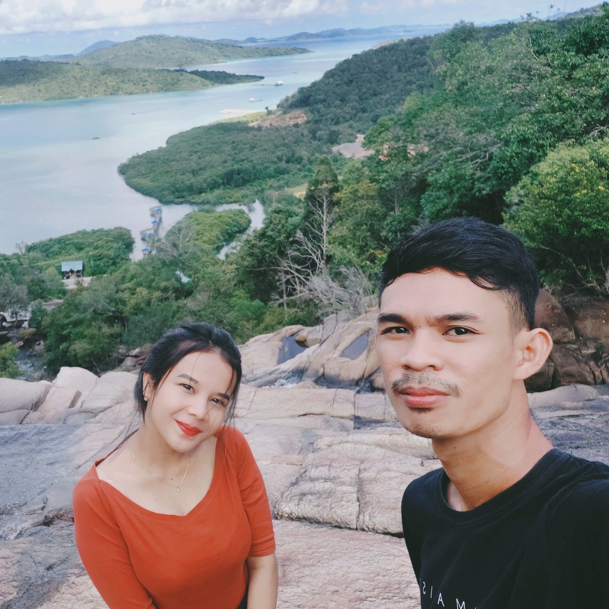 16oer_'s tweet photo. #FotoProfilBaru https://t.co/H3zxiAmccR