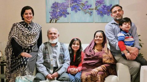 Kanada, Müslüman oldukları için kamyonet saldırısına uğrayan, büyükanne,anne,baba ve kız(15)çocuğunun hayatını kaybettiğini, ailenin küçük çocuğunun(9)ise ağır yaralı olduğunu duyurdu.Zehirlenmiş zihinlerde hayat bulan İslam düşmanlığı,masumların hayatlarını karartmayı sürdürüyor