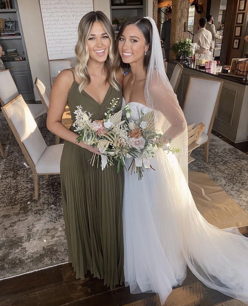 Right before she walked down the aisle to the man of her dreams  Bella  and Jake y'all are a special couple! We are so for y'all and all that God is