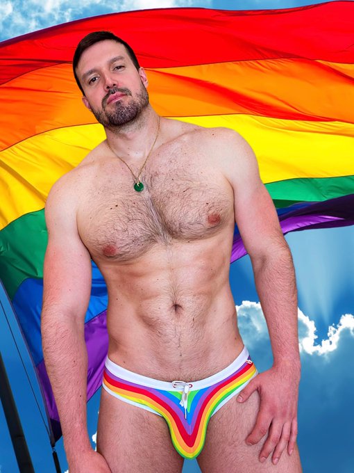 1 pic. Month pride ! Wallpaper for you! https://t.co/t3ATjcFMIA